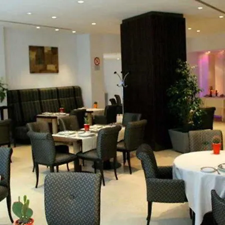 Otel Nh 4*