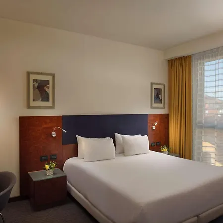 Hotel Nh 4*