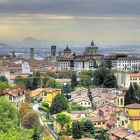 Nh 4* Bérgamo