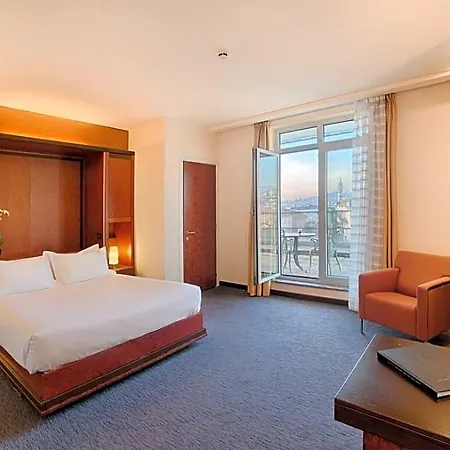 Hotel Nh Bérgamo