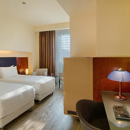 Otel Nh Bergamo